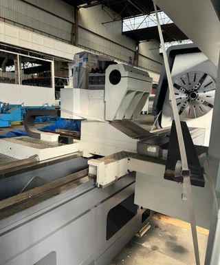 TORNO PARALELO CNC GURUTZPE GL13 (NUEVO ESTRENAR)