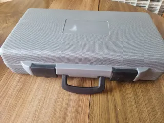 Nivel Láser Eléctrico con Estuche. Sin estrenar