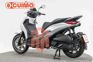 PIAGGIO BEVERLY 300 HPE