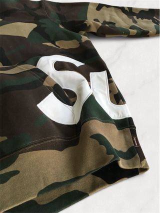 Sudadera Supreme Big Logo Camo