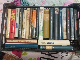 Libros, varios autores.