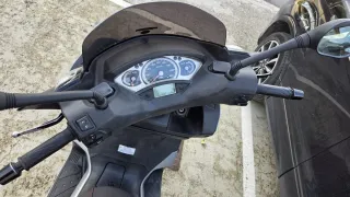 Yamaha X Max 250 Gris/Negro