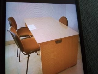 Mesa de estudio de madera