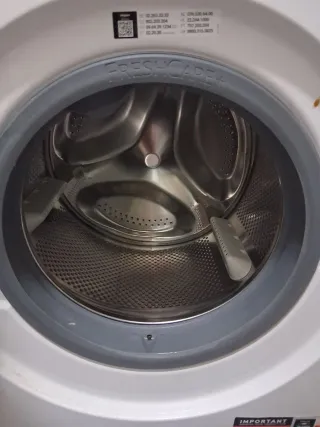 Lavadora Whirlpool 9kg como nueva. RECOGIDA:MATARÓ