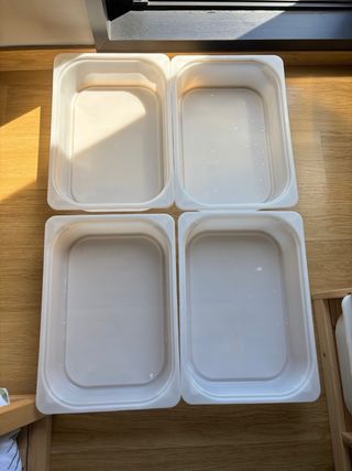 Bandejas de plástico IKEA blancas