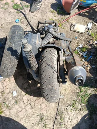 Piaggio Scooter Motor Desmontado