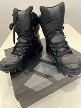 Botas Adidas GSG 9.2 Talla 44 Negras Sin estrenar