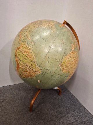 Mappamondo grande vintage