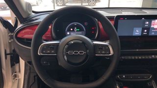 Fiat 600 BEV 54KWH RED 156CV 5P