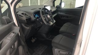 Fiat Doblò BEV 50KWH L1 136 4P