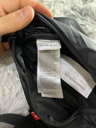 On Running 2L waist pack