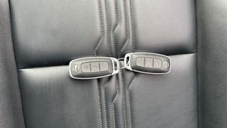 Nissan Juke 1.0 DIG-T 84KW TEKNA 114 5P