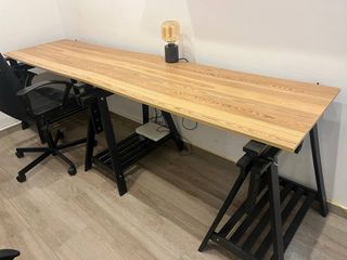 Escritorio madera IKEA (tablón + 3 caballetes)