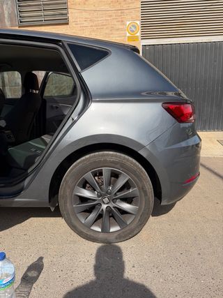 SEAT León Style Visio 1.2 TSI 110CV · 5p · Gris