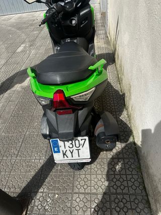 Wottan Storm 125cc Scooter Negra/Verde