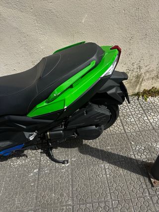 Wottan Storm 125cc Scooter Negra/Verde