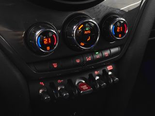 MINI Countryman 2019 F60 Cooper Muy Cuidado!
