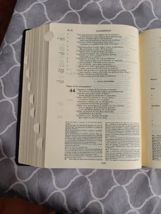 Biblia de Jerusalén.