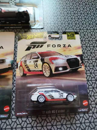 Hot Wheels Premium Audi