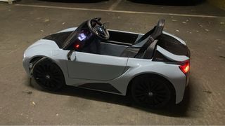 Coche eléctrico BMW i8 Coupe para niños