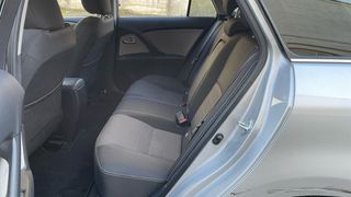 Toyota Avensis 2.0D 105KW BUSINESS ADVANCE 143 5P