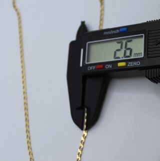Cadena de oro de 18k. Peso: 8.17 gr.