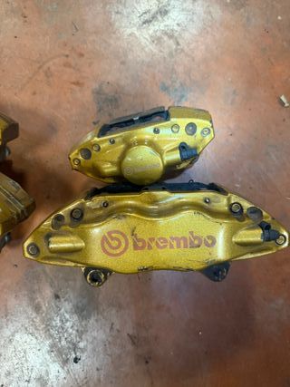 Frenos Brembo Dorados Subaru Impreza STI