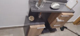 Mueble de entrada con espejo
