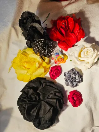 Spille e fermagli per capelli a forma di rosa