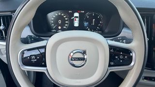 Volvo S90 2.0 D4 MOMENTUM AUTO 190 4P