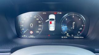 Volvo S90 2.0 D4 MOMENTUM AUTO 190 4P