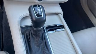 Volvo S90 2.0 D4 MOMENTUM AUTO 190 4P