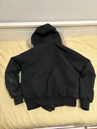 Chaqueta McKenzie Negra Talla XS con Capucha