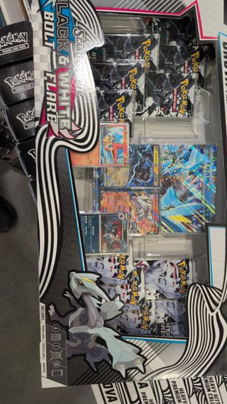 Colección Premium Pokémon Black & White Unova