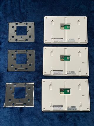 3 x Golmar Vesta7 GB2 V07 Videoporteros monitores