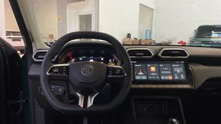 MG ZS 1.5 COMFORT 116 5P