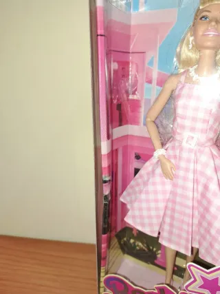 NUEVA!! Muñeca Barbie Margot Robbie NRFB