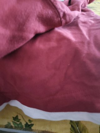 Maglia manica lunga rossa con C bianca