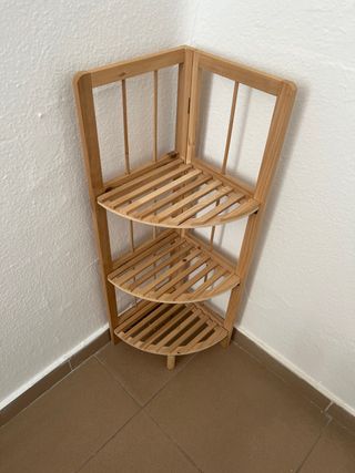Estantería de esquina de bambú
