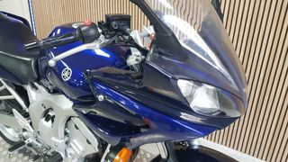 YAMAHA FZ6S