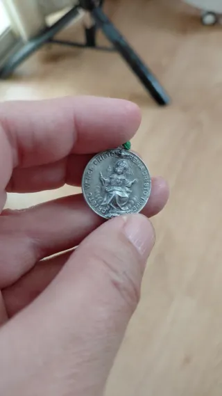 Medalla Cristo Vence Reina Impera