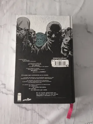 Comic Los muertos vivientes Integral 5