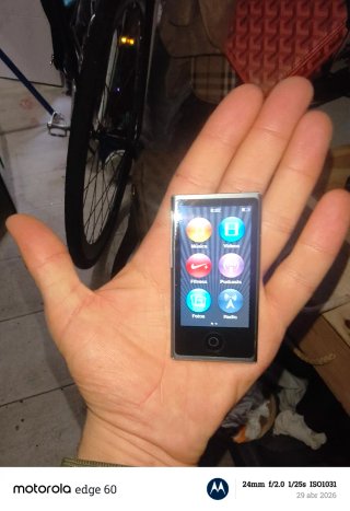 iPod Nano 7Generacion Plata