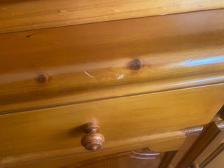 Vitrina de madera provenzal con cristalera