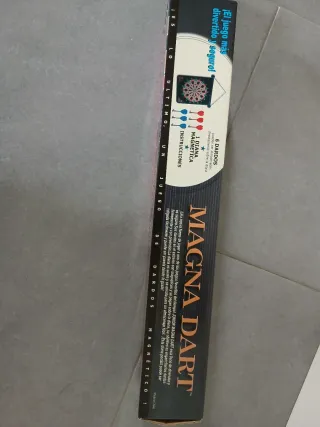 Diana magnética portátil con 6 dardos