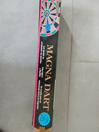 Diana magnética portátil con 6 dardos