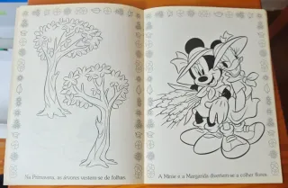 Livro Colorir Minie