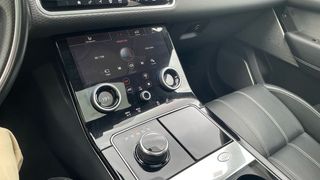 Land-Rover Range Rover Velar 2.0 D240 AUTO 4WD 240 5P