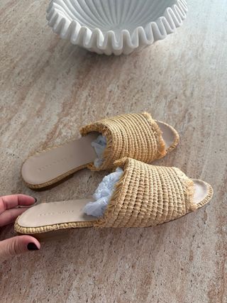 Sandalias Zara Home rafia flecos beige