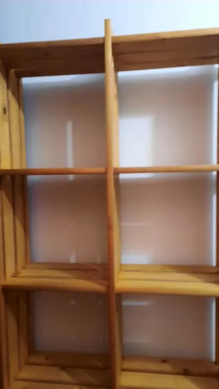 Estantería de pino,  para cuarto estudio o jardin